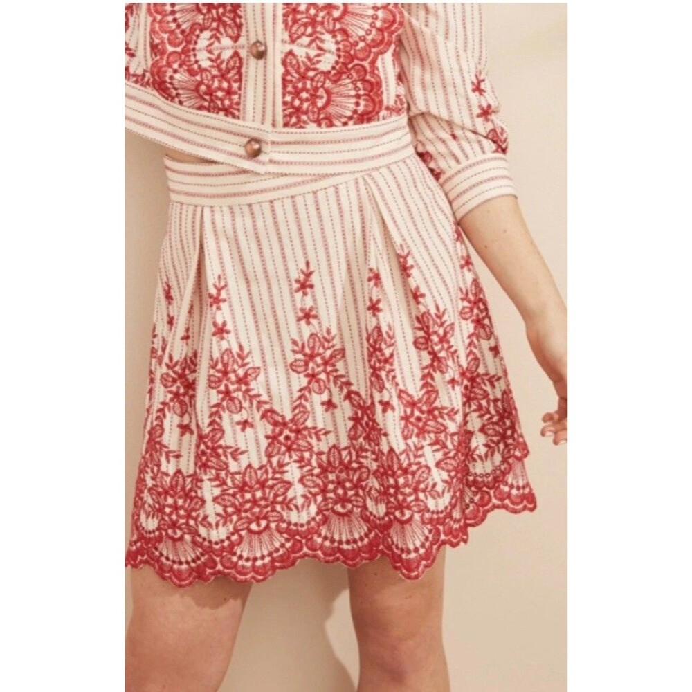 New Sui by Anna Sui Natural Tan Red Scalloped Embroidered  Skirt Small